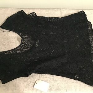 Hinge by Nordstrom,Black Lace Short Sleeve Top bow in the back!